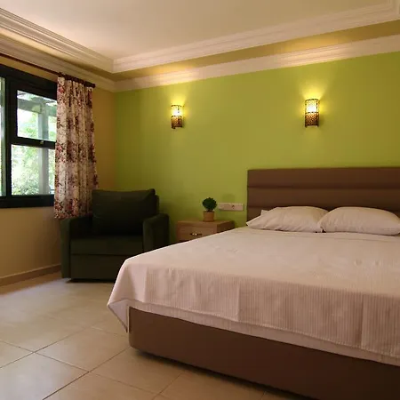 Kapri Hotel *